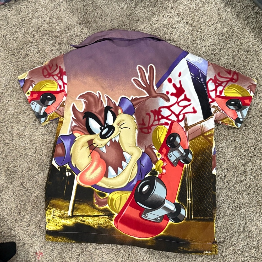 Warner Bros. Taz Skateboard Graphic Shirt - Multicolor